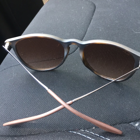 Ray ban sunglasses (case included) - Picture 2 of 2